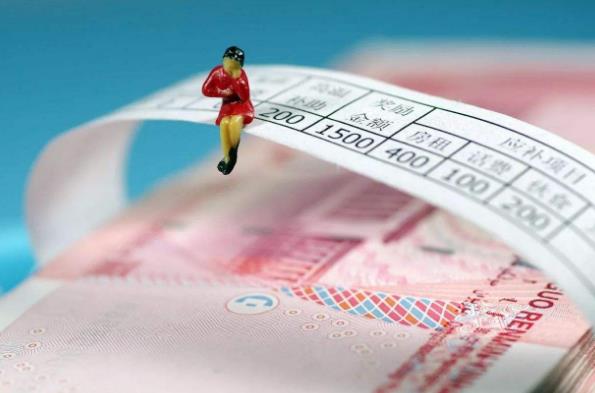 公務(wù)員績效及年終獎獎金取消了嗎？到底是取消還是暫停發(fā)放了？